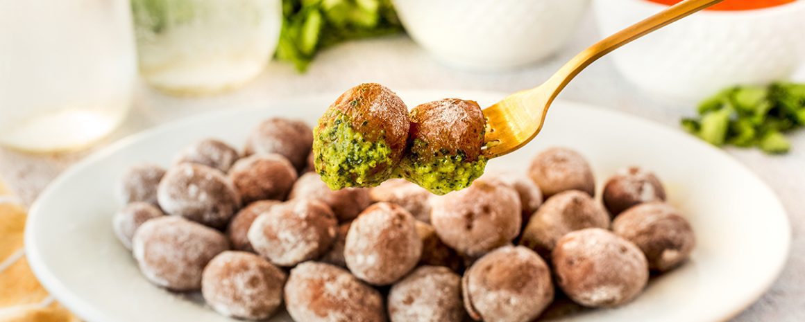 A bowl of Canary Island little potatoes.