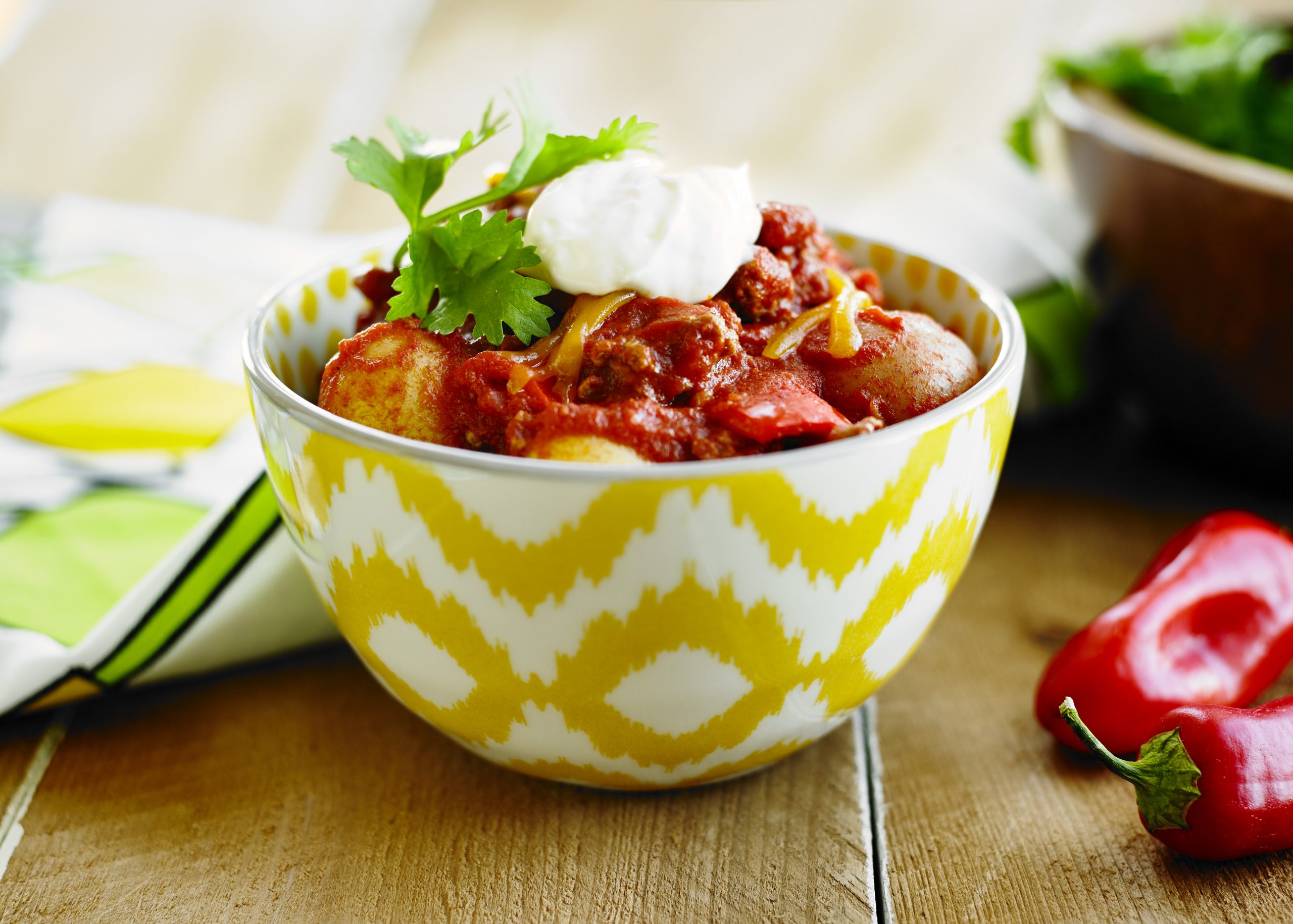 A bowl of chili con carne.