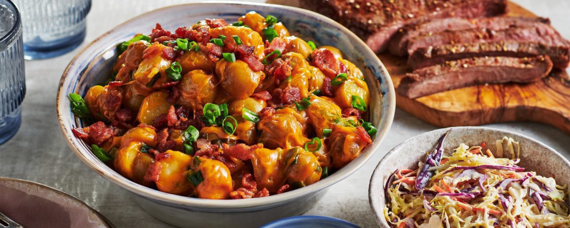 The best slow cooker cheesy potatoes you've ever had in your life.