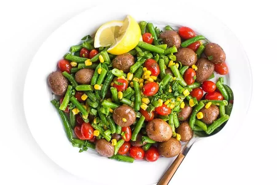 Green bean salad with little potatoes.