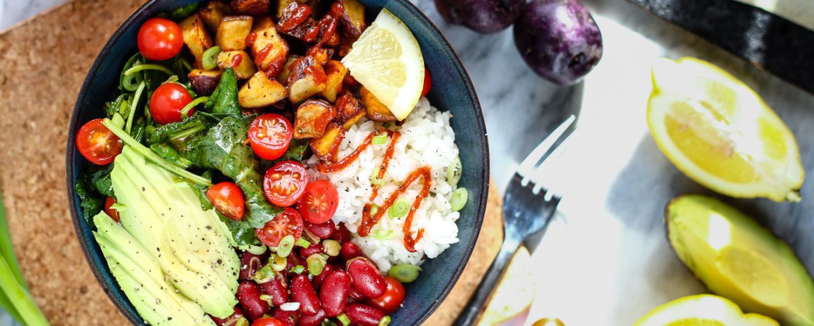 A tasty colorful lunch bowl with lots of fresh veggies.