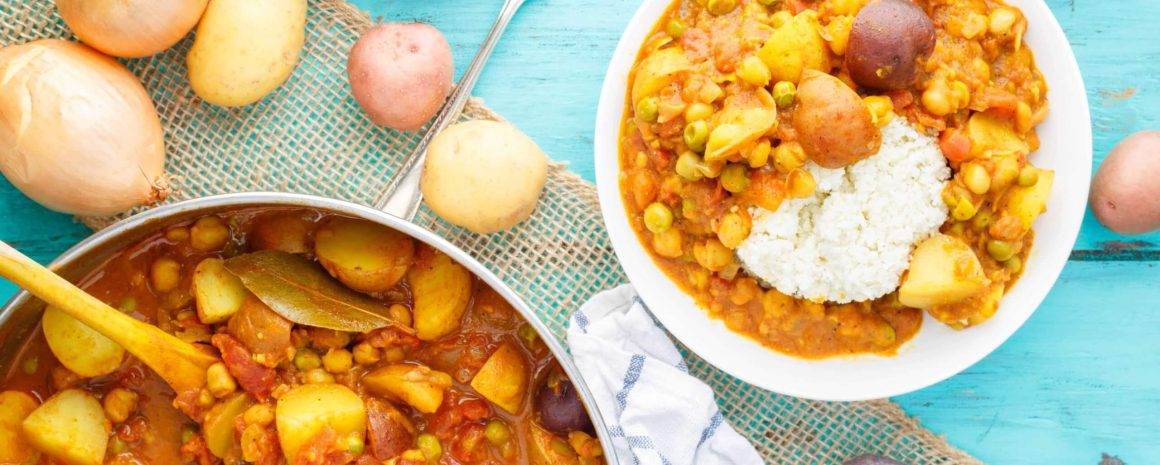 Vegan curry over cauliflower rice.