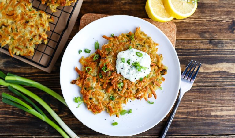 A plate of latkes.