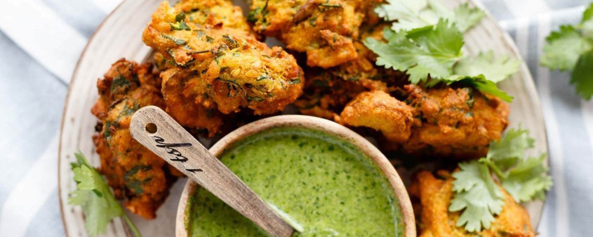 A plate of vegan pakora